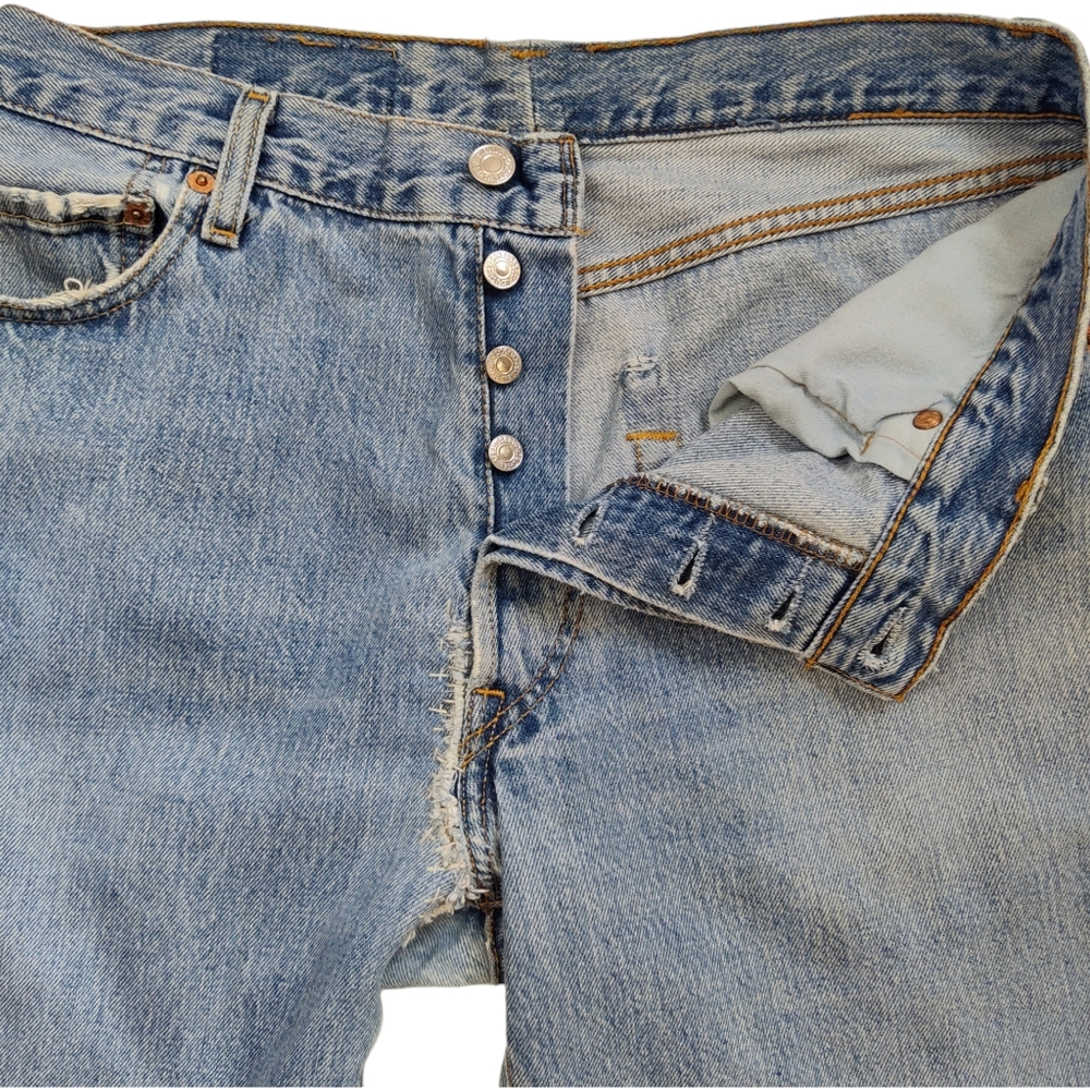 Levi's 501 Light Wash Re Worked Vintage Tapered Jeans Art To Wear Size 34 Mended - Picture 4 of 10